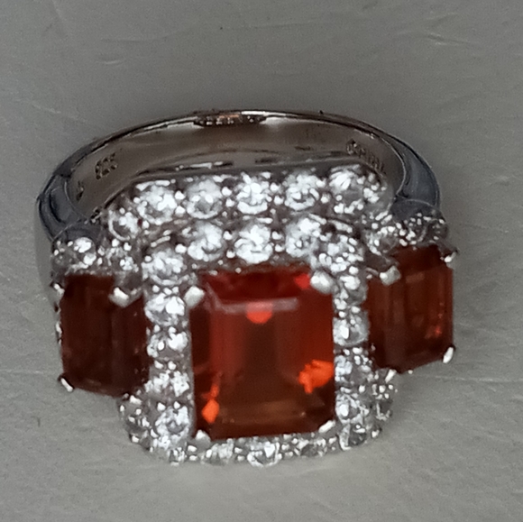 Sterling Silver Cocktail ring, red gemstone sz 7.25 - Picture 2 of 10